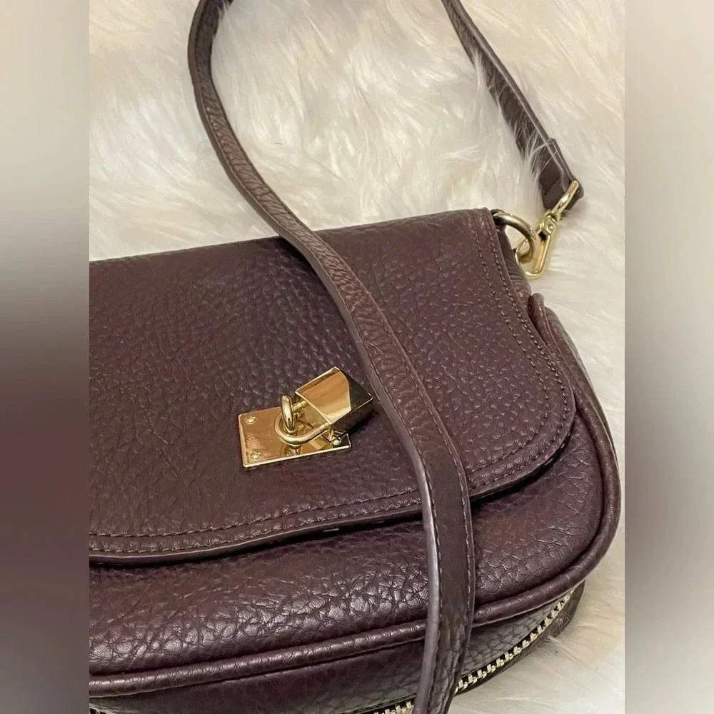 DREAM CONTROL Brown Handbag with Zipper & Leopard Print on the Inside‎